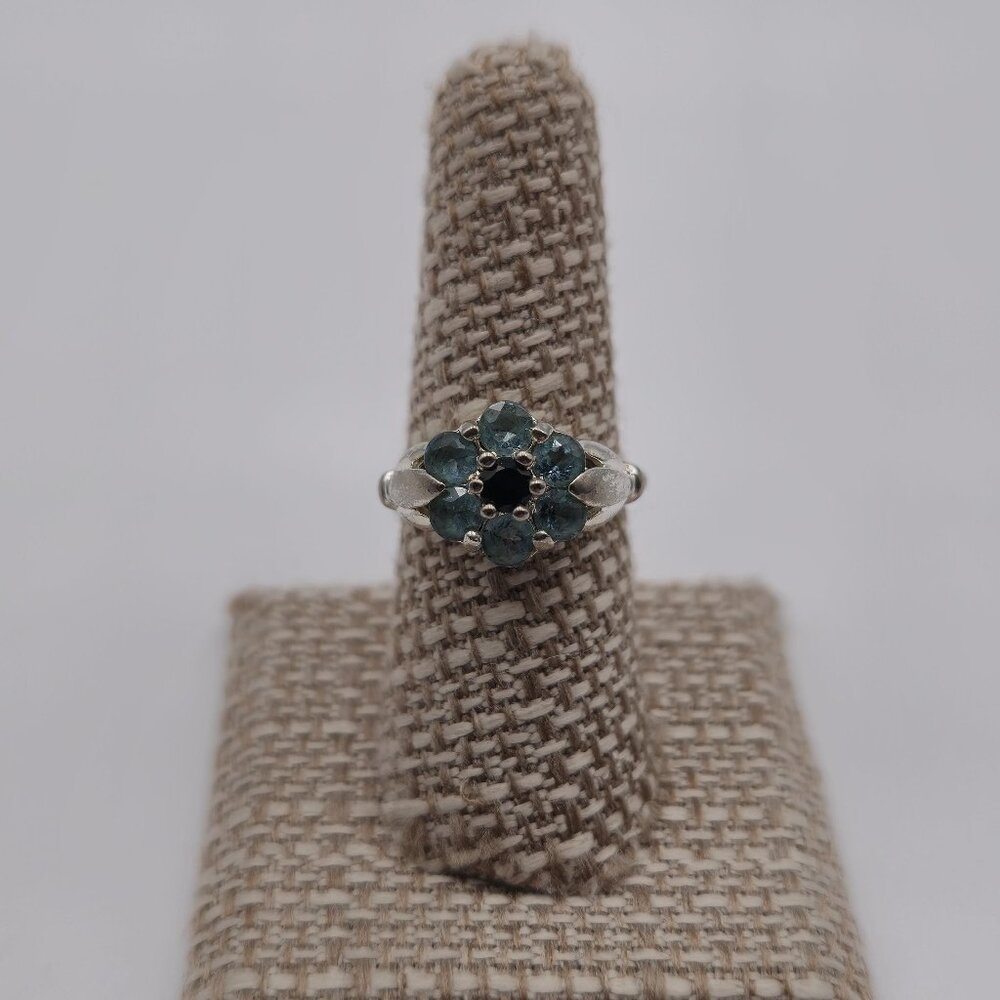 Size 8 Silver Tone Sapphire And Topaz Floral Rustic Ring A2527